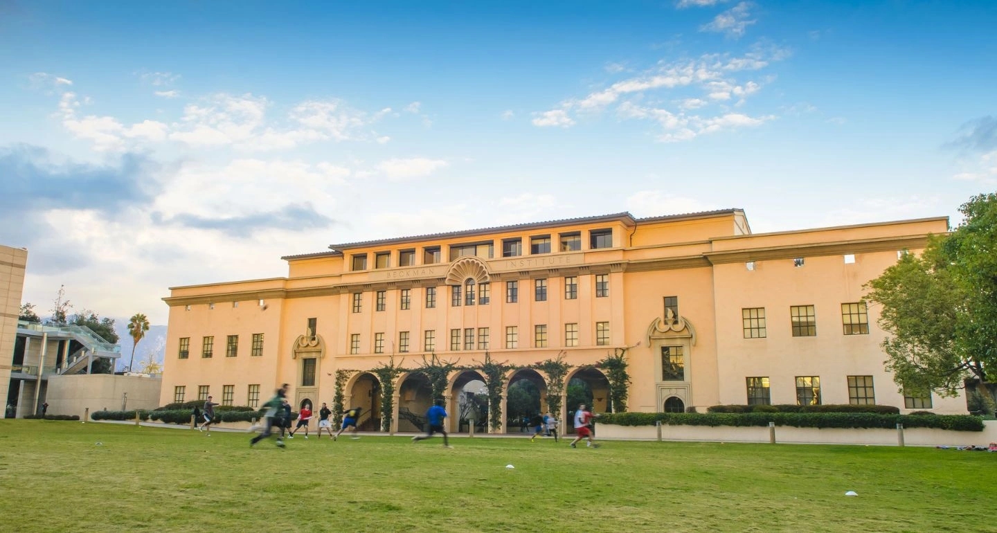 เจาะลึก Caltech: มหาวิทยาลัยไซส์จิ๋วระดับท็อปโลก ที่ปั้น “ผู้นำเทคโนโลยี” และนวัตกรรมเปลี่ยนโลก