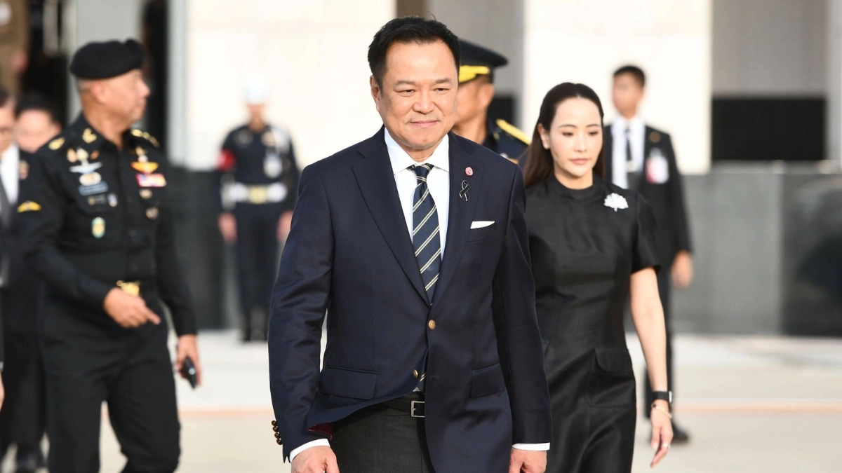 นายกฯ อนุทิน เยือนจีน ดึงยักษ์ใหญ่ตั้งฐานผลิตเทคโนโลยีในไทย และผลกระทบต่อ SME ไทย