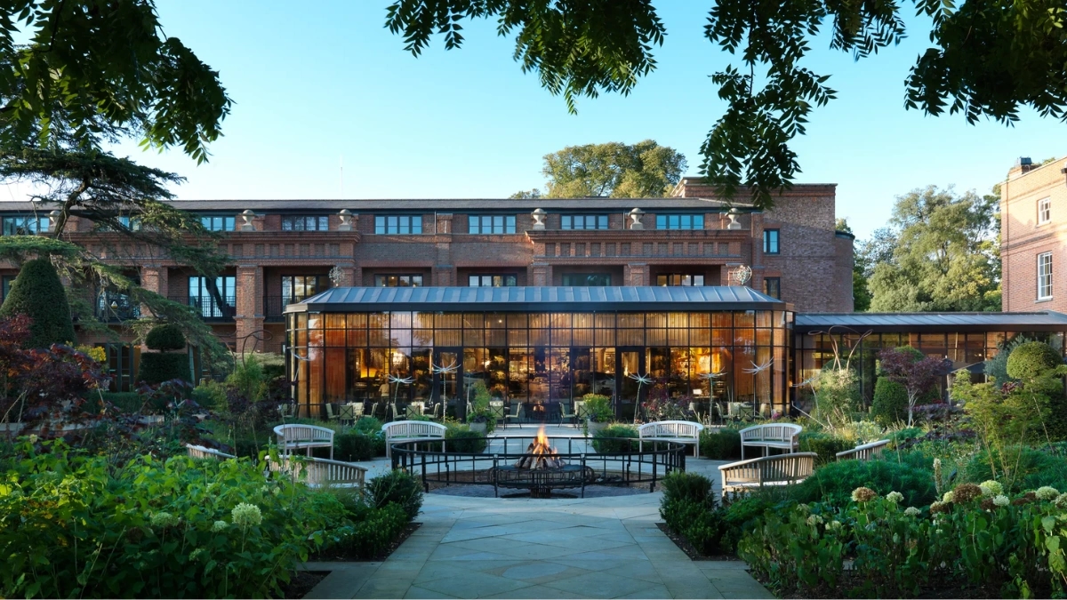 The Glasshouse นิยามใหม่ลักชัวรีบุฟเฟต์ ดีที่สุดจน Netflix ต้องรีวิว