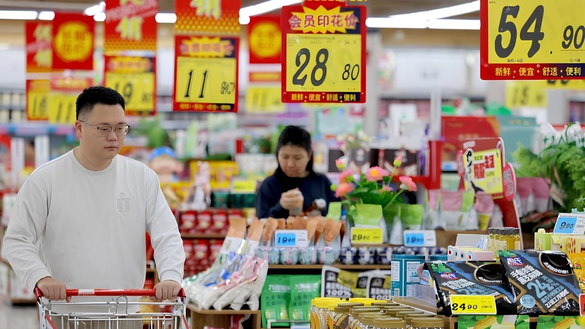 จีนตั้งเป้ายอดค้าปลีกแตะ 60 ล้านล้านหยวน หนุนเศรษฐกิจโตช่วงปี 2026-2030