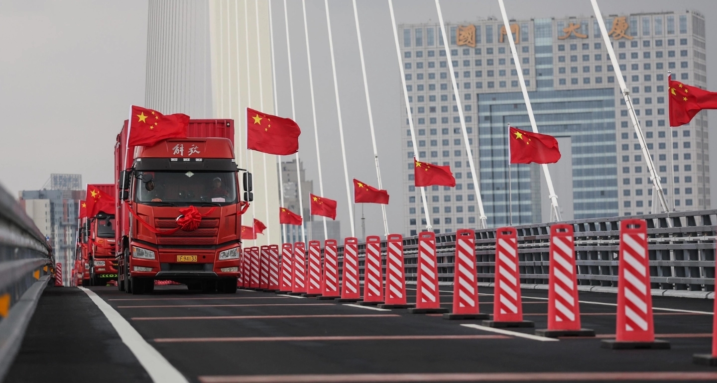 จีน-DPRK เปิดใช้ 'สะพานข้ามแม่น้ำยาลู่' แห่งใหม่ หนุนการค้า-แลกเปลี่ยนสองชาติ